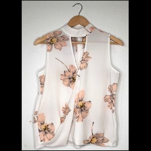 Parisian Collection White Floral Tank SZ8